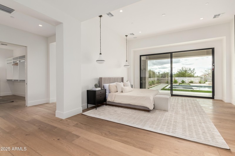 Master Suite-2
