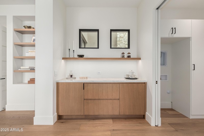 Master Suite Wet Bar
