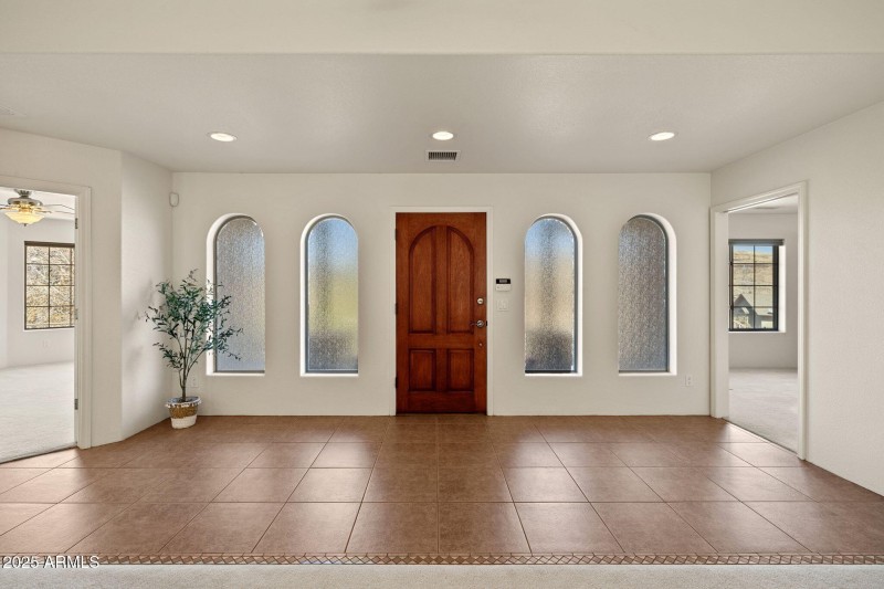 029-Front Entry