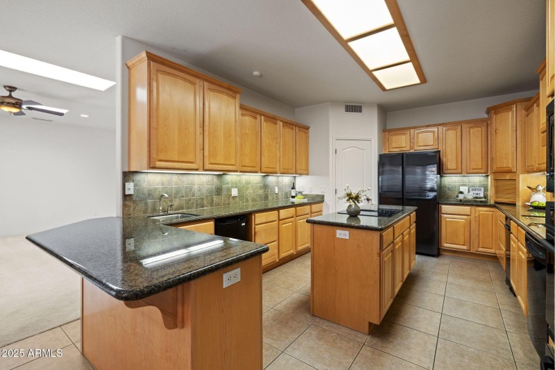 069-Kitchen