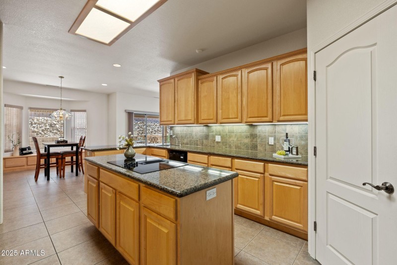 074-Kitchen
