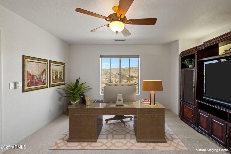 114-Office Virtually Staged