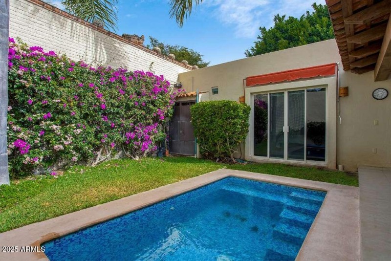 42 private pool