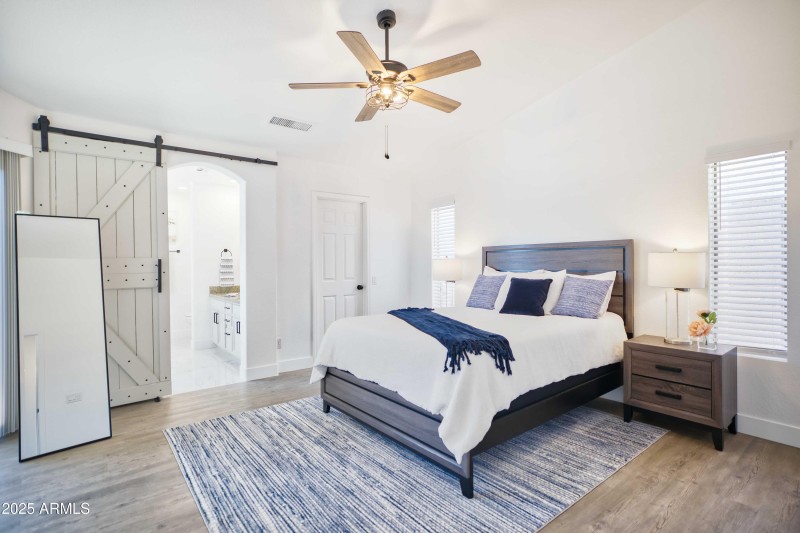 250 W Juniper Ave, Gilbert - 115429