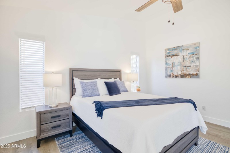 250 W Juniper Ave, Gilbert - 115723