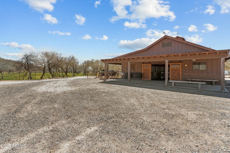 Barn with Turnouts