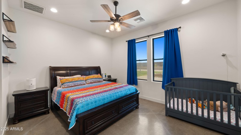 Jack and Jill Bedroom2