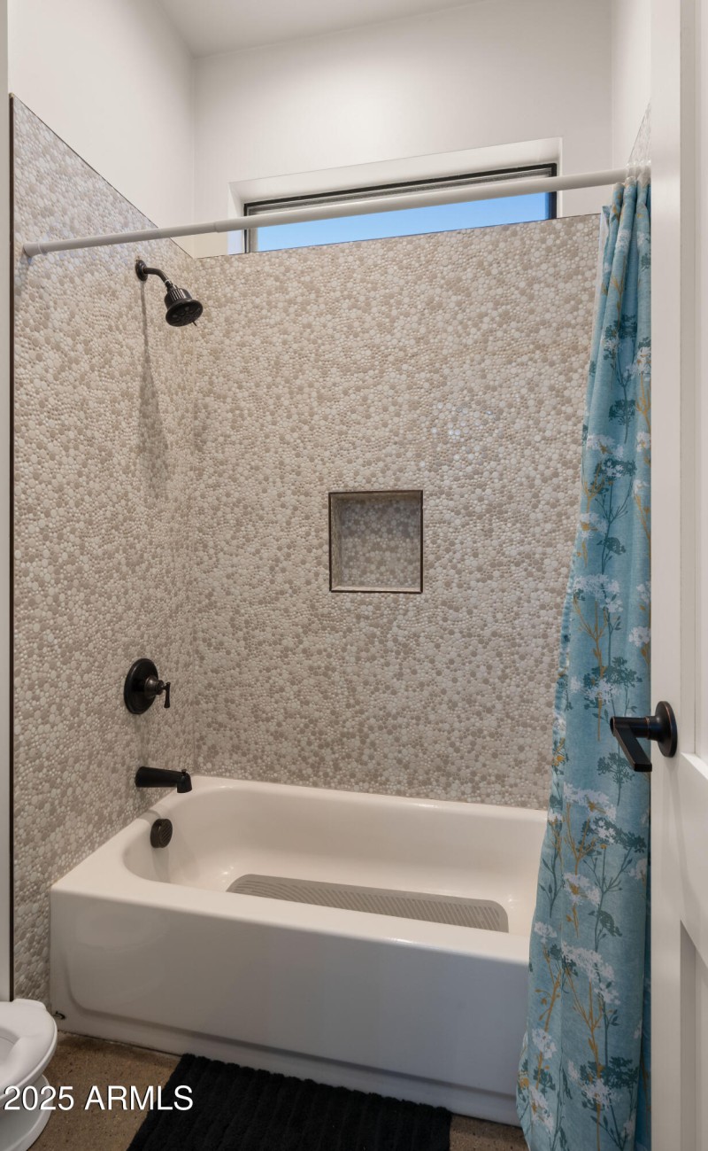 Jack and Jill Bedroom4