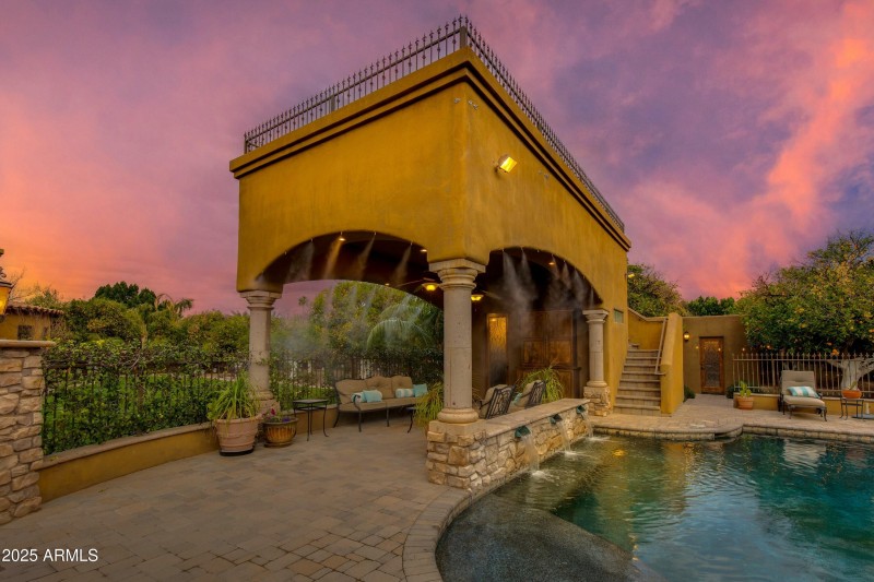 Pool House with Full Bath