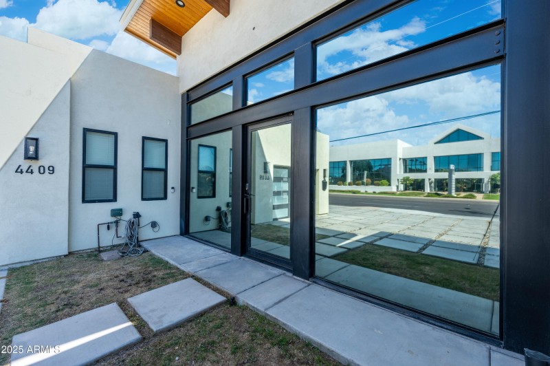 4409 N 32nd St, Phoenix, AZ 85018-51 cop