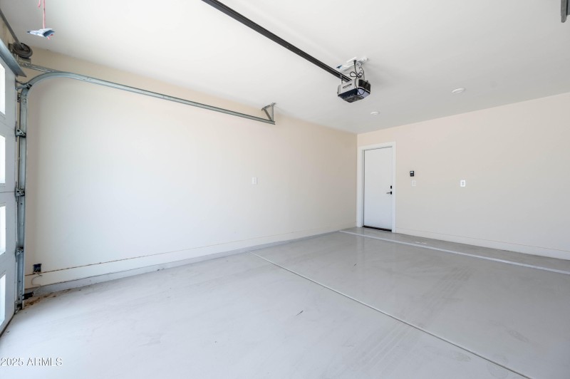 4409 N 32nd St, Phoenix, AZ 85018-58