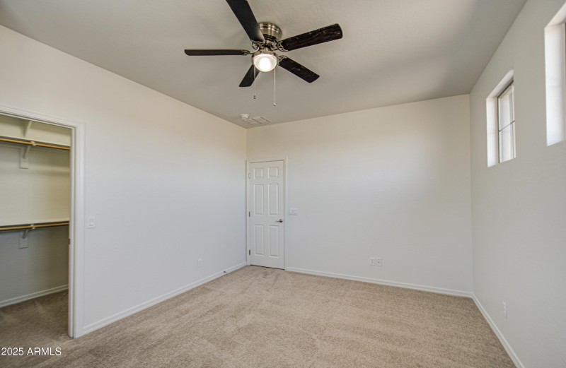 Bedroom 2-pic 2