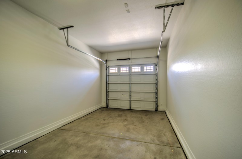 Garage-1 Car