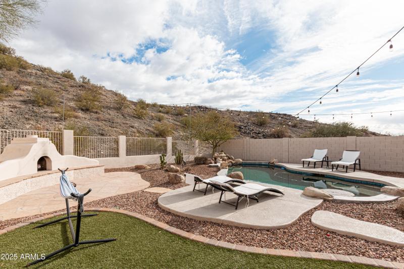 Kathleen-16417 S 2nd Pl-23