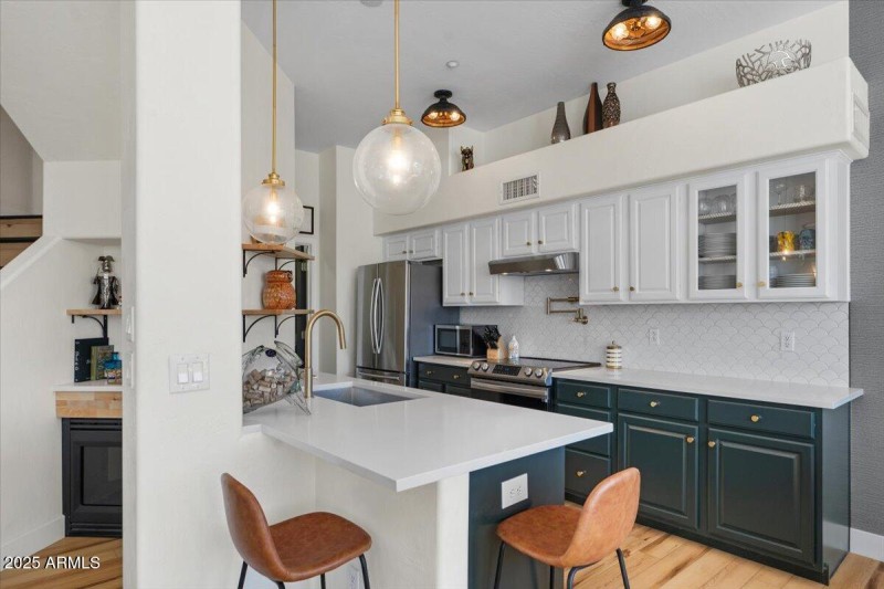 09-Kitchen