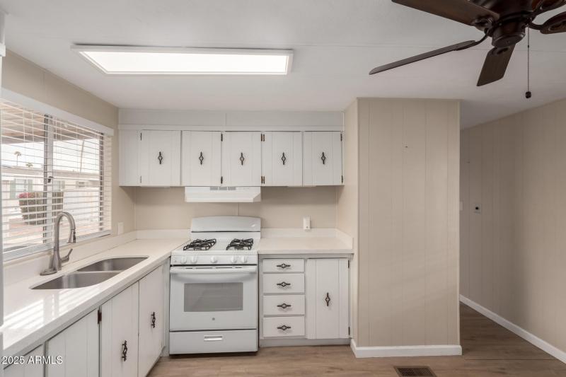 15 Union Hills