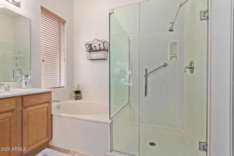 Master Bath - Separate Tub & Shower