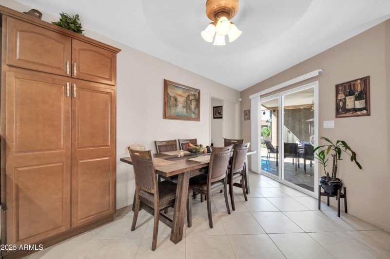10842 W Sarabande Cir-5