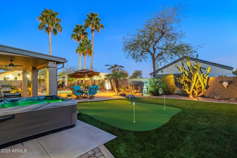 Night view of putting green