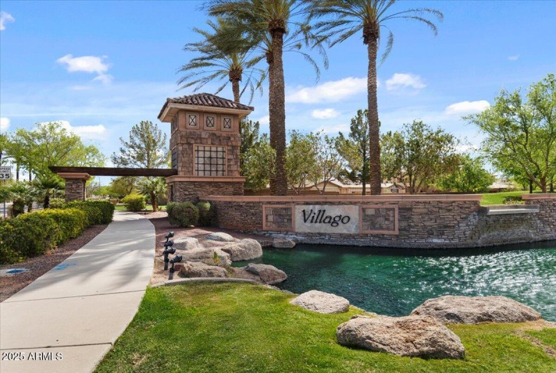 41-Community entrance