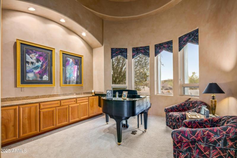 013_Delectable Dining Room