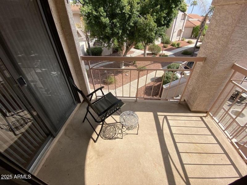 9151 W Greenway #212 Photo 17