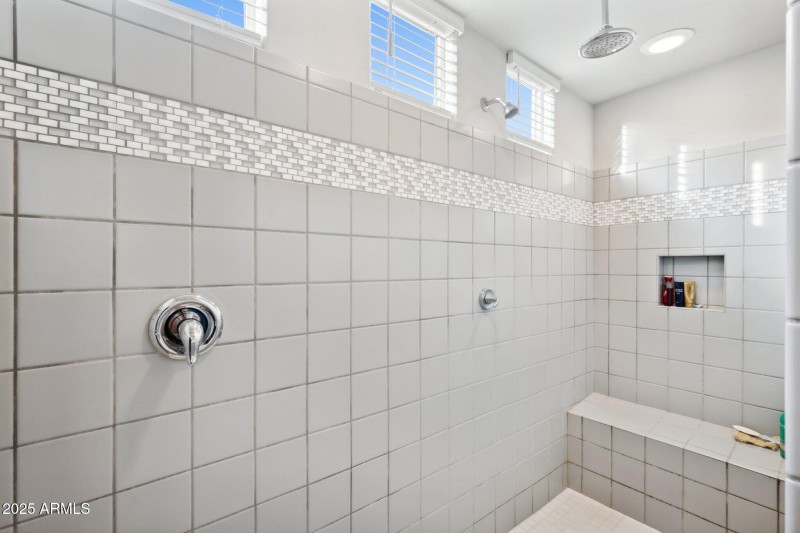 25-web-or-mls-25451-n-164th-dr