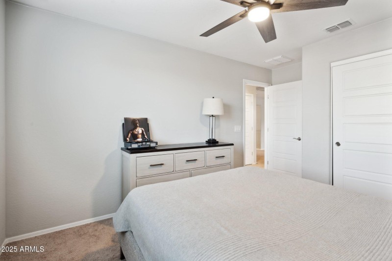 37-web-or-mls-25451-n-164th-dr