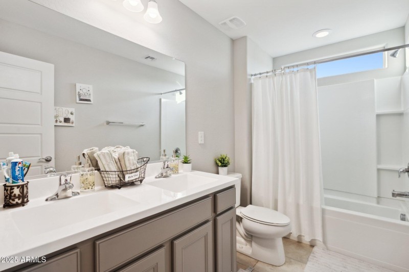 38-web-or-mls-25451-n-164th-dr