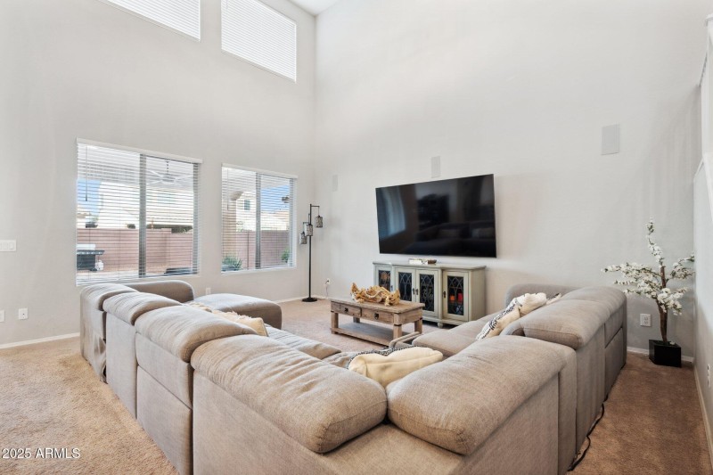 5-web-or-mls-25451-n-164th-dr