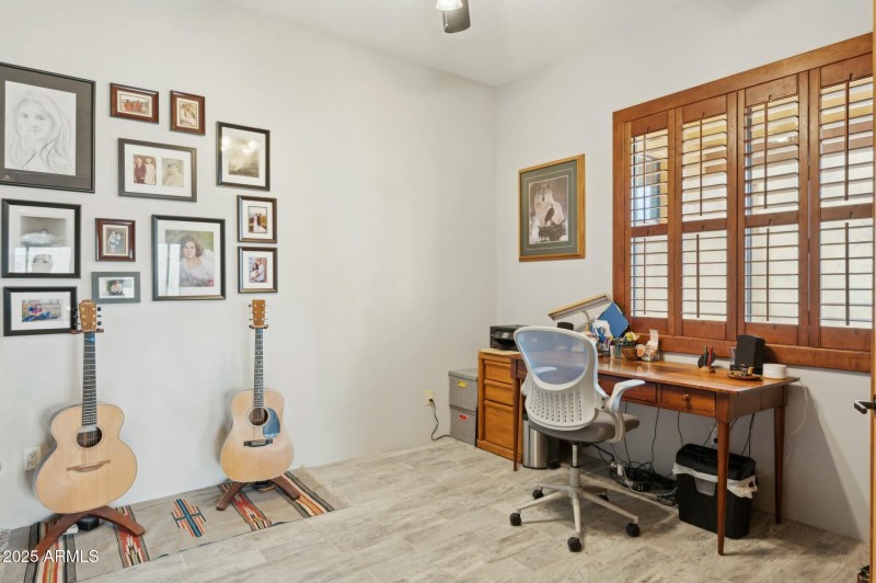 Home Office/Versatile Space