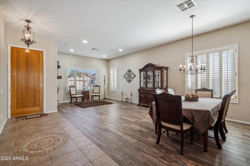 06-Breakfast Nook