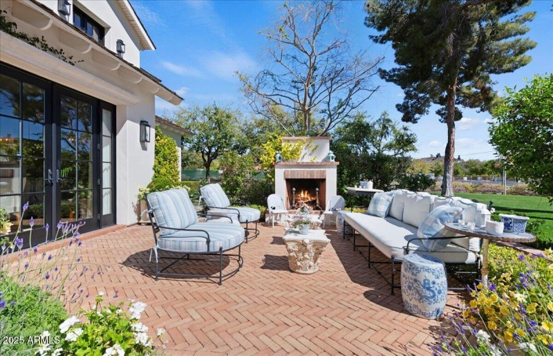 06-5446 E. Exeter Blvd 65