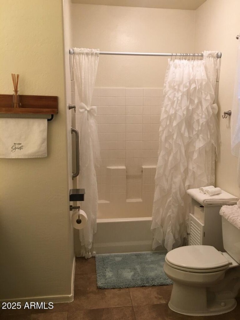 2ND BATHROOM