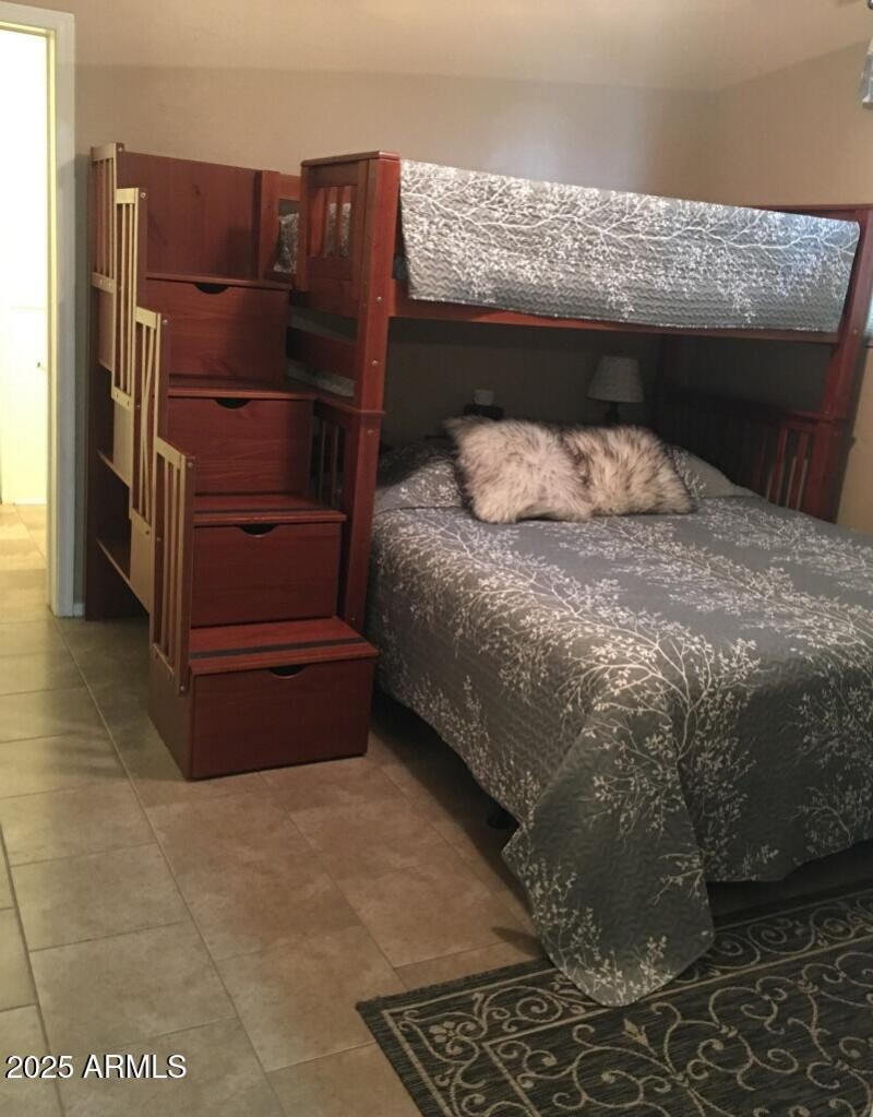 SPLIT - 4TH BEDROOM