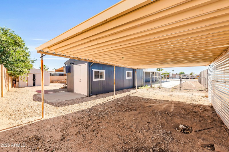 9472 E Escondido Ave-36