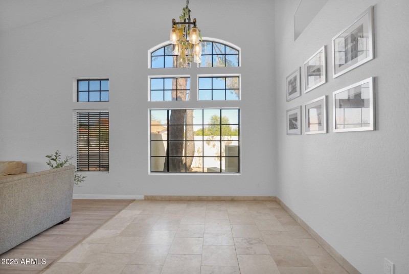 10-web-or-mls-P1154980