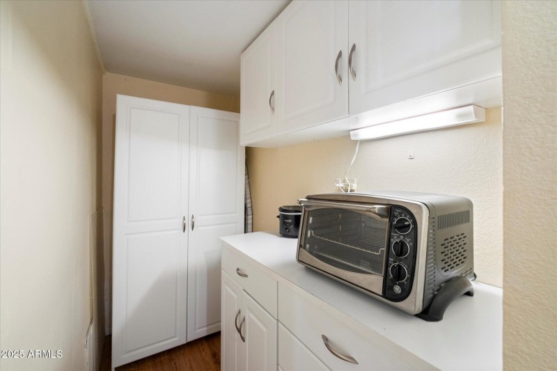 Butler Pantry