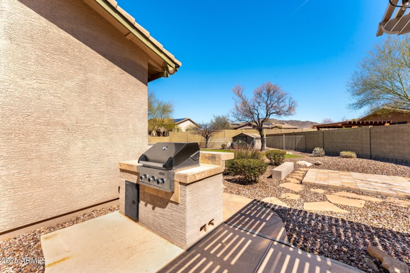 Outdoor Built In BBQ