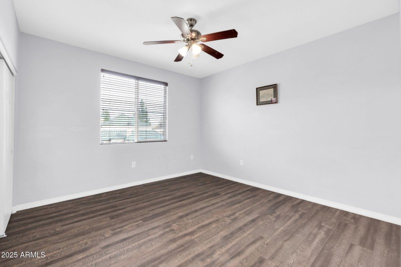 706 E Washington St-19