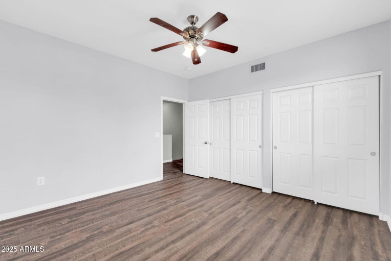706 E Washington St-21