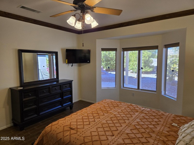 thumbnail_master bedroom 1