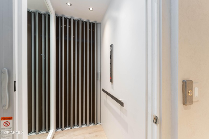 Private Elevator