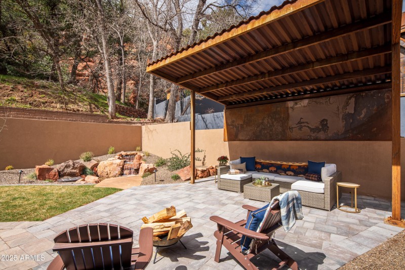 2025 PERGOLA