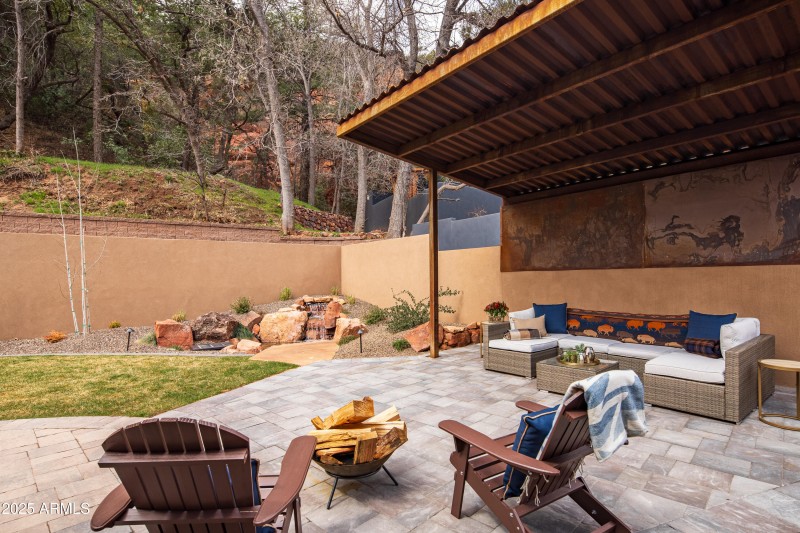 BRAND NEW PERGOLA 200 SF