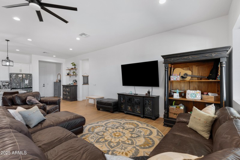 3508 W New Life Ln-21