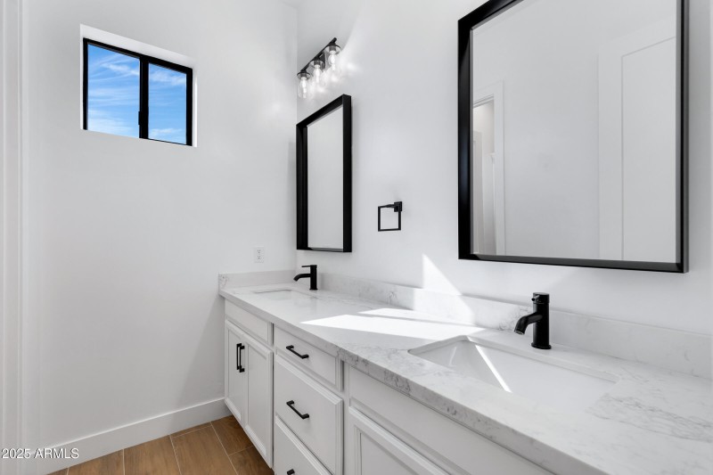 3508 W New Life Ln-26