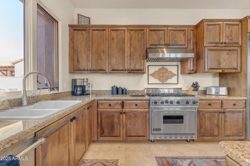 Kitchen 2