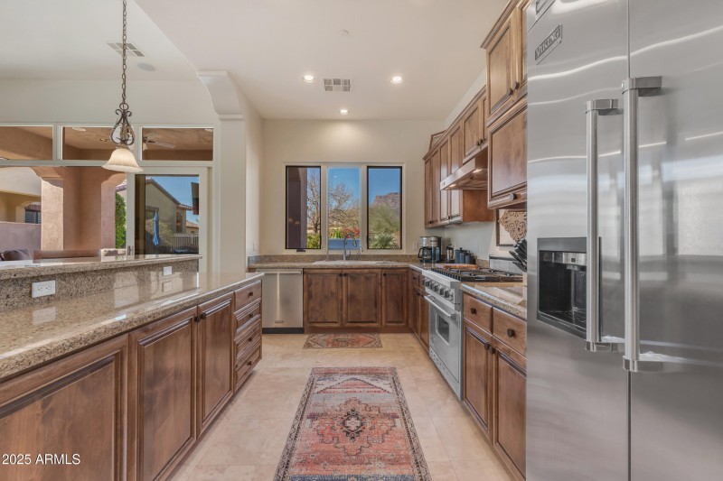 Kitchen 8