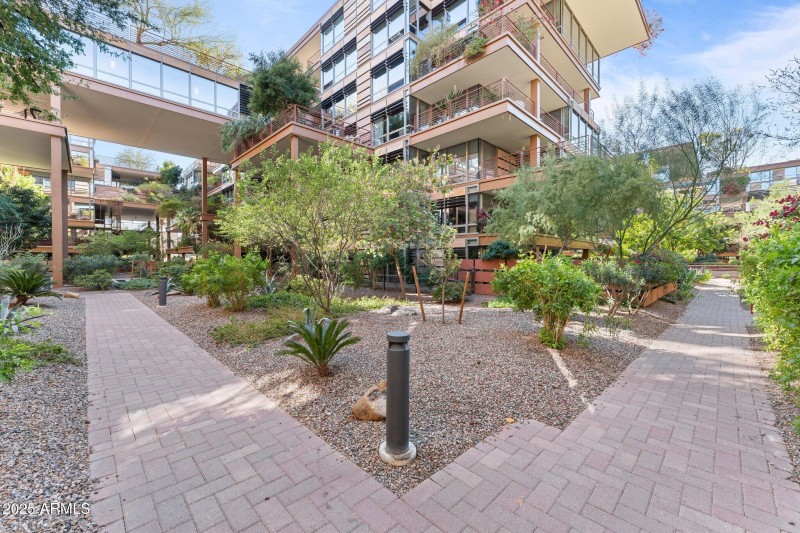 1-web-or-mls-DSC08559